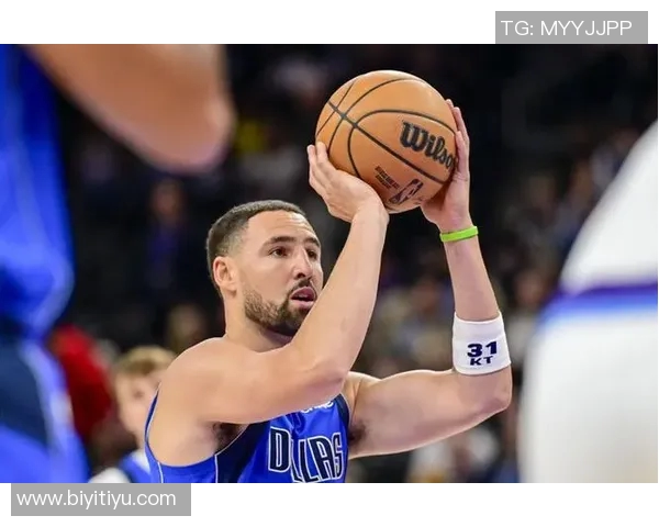 克莱复苏状态回暖表现出色10投5中斩获15分5篮板3三分球 克莱复苏状态回暖表现出色10投5中斩获15分5篮板3三分球