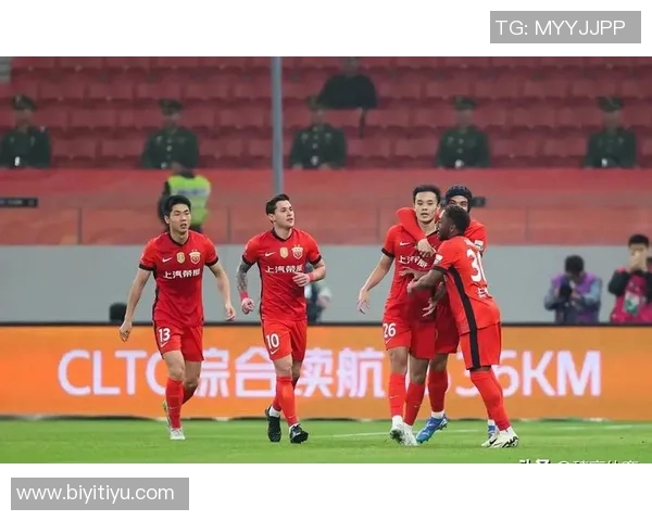 海港夺冠冷清引发关注地方赛事热度超中超令人唏嘘 海港夺冠冷清引发关注地方赛事热度超中超令人唏嘘