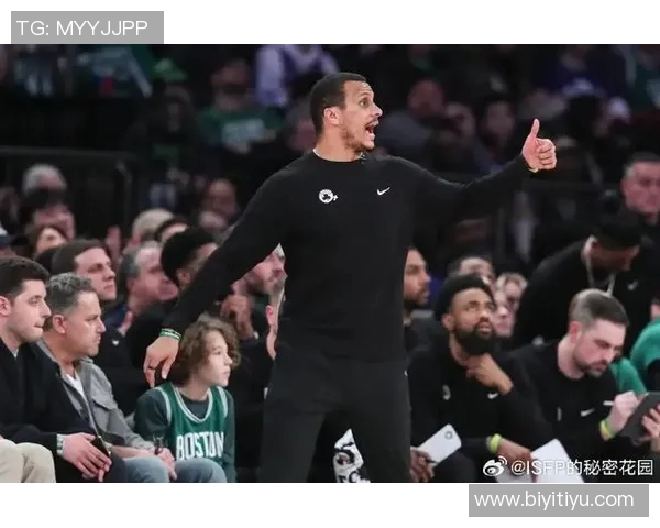 米诺特谈马祖拉期望我成为防守强者展现侵略性与荣誉感并重 米诺特谈马祖拉期望我成为防守强者展现侵略性与荣誉感并重