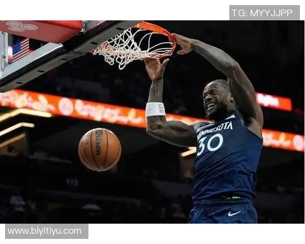 兰德尔表现平平首节手感冰凉全场贡献21分5篮板3助攻3抢断