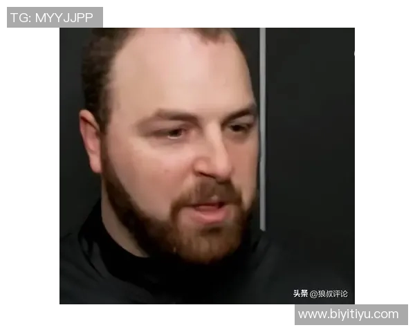 去年夏季联赛李贤重执教经历回顾混音主帅称其乐于倾听与沟通能力强